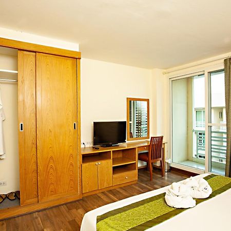 Tm Land Hotel Ayutthaya Bagian luar foto